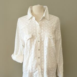 Women's Western White Eyelet Button Front Shirt By Back In The Saddle. Size L